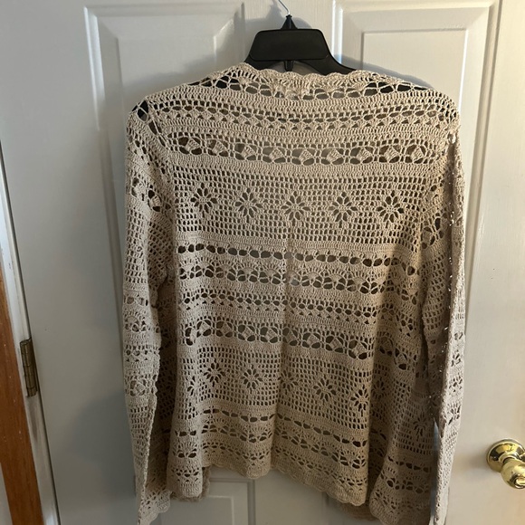 White Stag XL crocheted cardigan - Picture 2 of 3